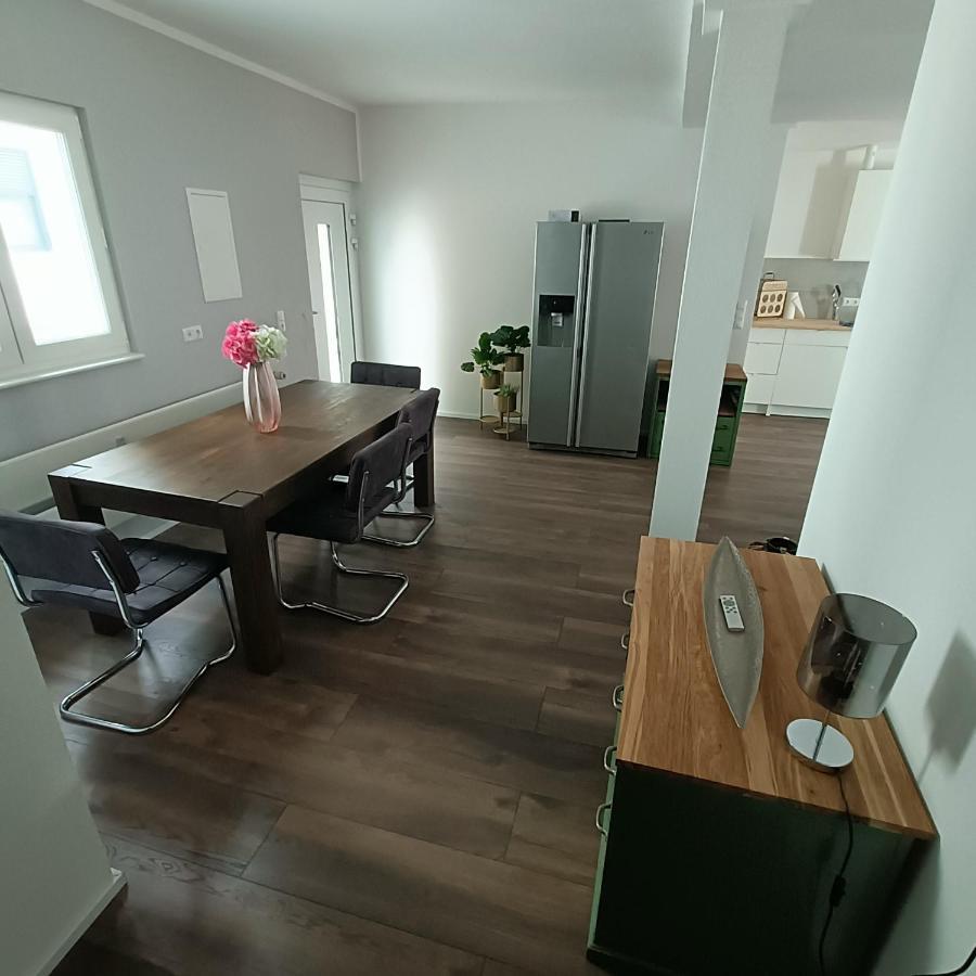 Apartments & Moeblierte Zimmer In Kahl Am Main, Kontaktloser Self Check-In, W-Lan, Schreibtisch, Duschbad, Kuechenzeile, Pkw-Plaetze Ngoại thất bức ảnh