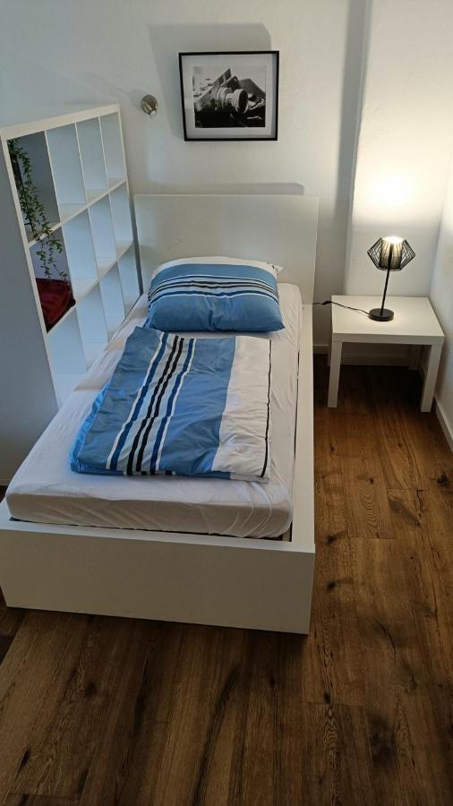 Apartments & Moeblierte Zimmer In Kahl Am Main, Kontaktloser Self Check-In, W-Lan, Schreibtisch, Duschbad, Kuechenzeile, Pkw-Plaetze Ngoại thất bức ảnh