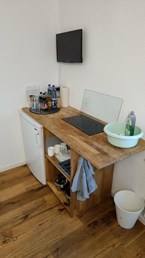 Apartments & Moeblierte Zimmer In Kahl Am Main, Kontaktloser Self Check-In, W-Lan, Schreibtisch, Duschbad, Kuechenzeile, Pkw-Plaetze Ngoại thất bức ảnh