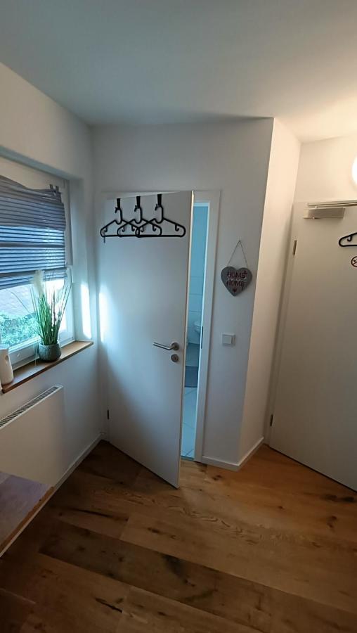 Apartments & Moeblierte Zimmer In Kahl Am Main, Kontaktloser Self Check-In, W-Lan, Schreibtisch, Duschbad, Kuechenzeile, Pkw-Plaetze Ngoại thất bức ảnh