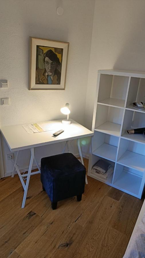 Apartments & Moeblierte Zimmer In Kahl Am Main, Kontaktloser Self Check-In, W-Lan, Schreibtisch, Duschbad, Kuechenzeile, Pkw-Plaetze Ngoại thất bức ảnh
